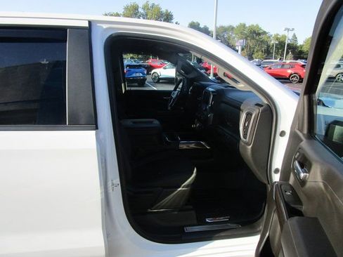 Used 2022 Chevrolet Silverado 1500 LT Trail Boss w/ Bed Protection Package image 25