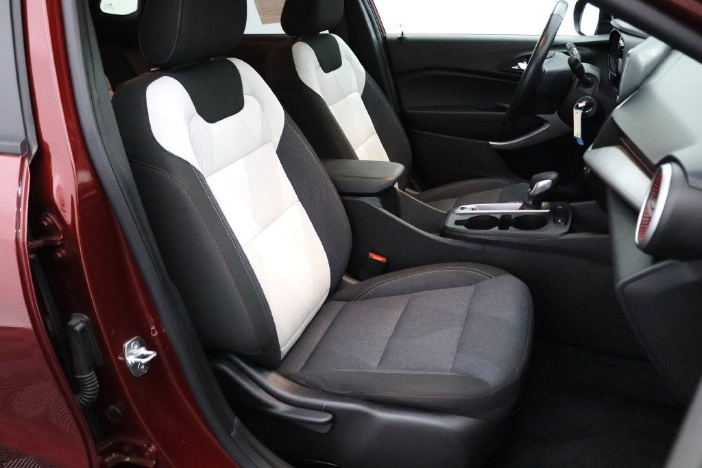 Used 2024 Chevrolet Trax RS w/ Driver Confidence Package FWD image 17