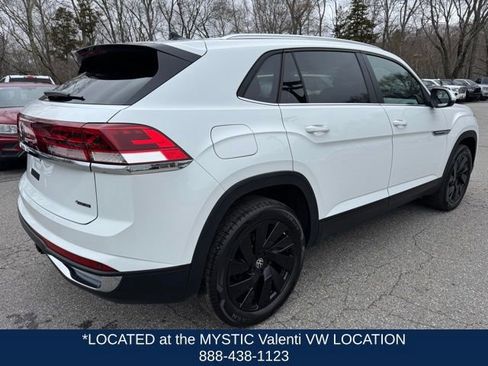 Certified 2025 Volkswagen Atlas Cross Sport SE w/ Black Wheel Package image 5