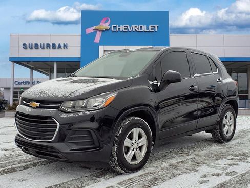 Used 2021 Chevrolet Trax LS w/ Tint and Cruise Package image 1