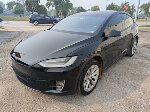 Used 2020 Tesla Model X Long Range AWD/4WD image 3