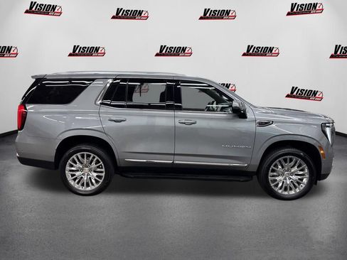 Used 2025 GMC Yukon Elevation w/ Technology Package AWD/4WD image 4