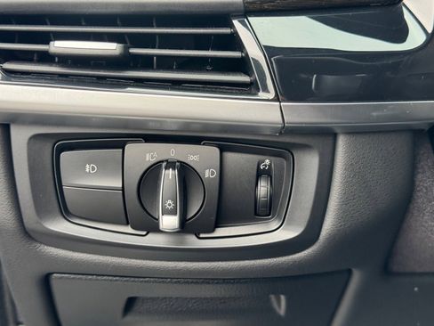 Used 2018 BMW X5 xDrive50i w/ M Sport Package image 23