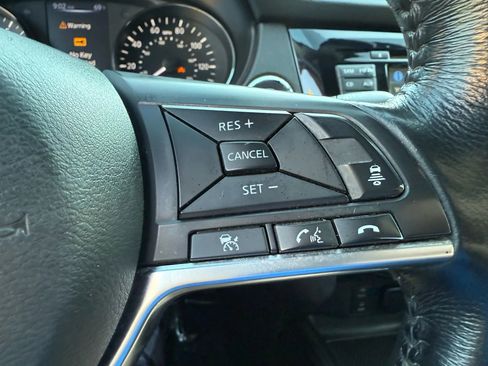 Used 2018 Nissan Rogue Sport SL image 14