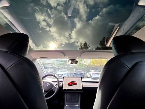 Used 2023 Tesla Model 3 Standard Range image 21