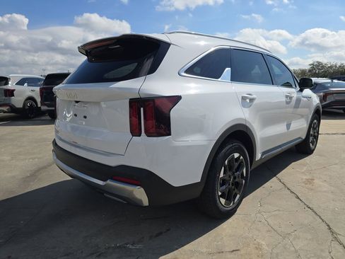 New 2026 Kia Sorento S w/ S Panoramic Sunroof Package FWD image 8