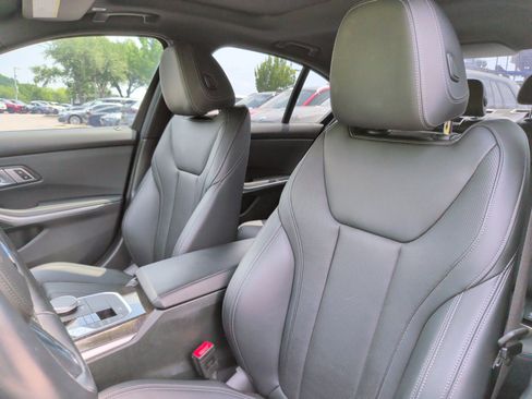 Certified 2023 BMW 330i Sedan w/ M Sport Package RWD image 24