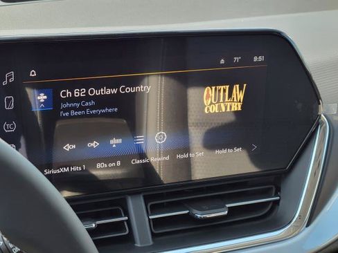 New 2026 Chevrolet Trax LT w/ Sunroof Package FWD image 20
