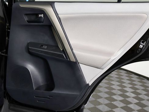 Used 2013 Toyota RAV4 LE image 44