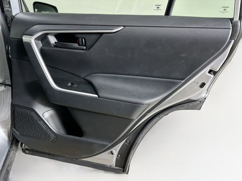 Used 2025 Toyota RAV4 LE image 28