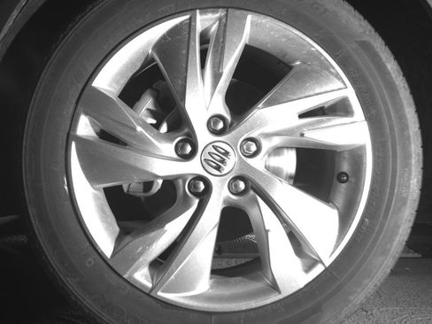 Used 2025 Buick Encore GX Preferred FWD image 12