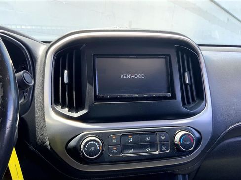 Used 2016 GMC Canyon SLE RWD image 34