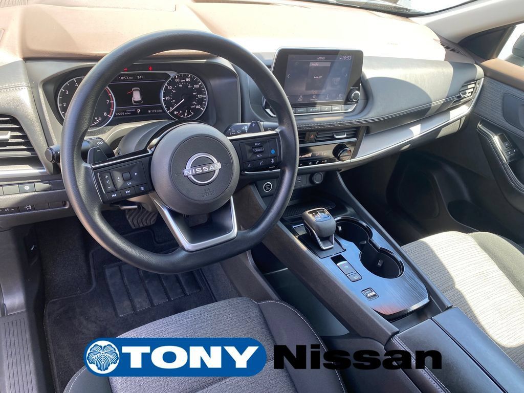 Used 2023 Nissan Rogue SV FWD image 31