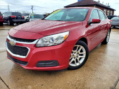 Used 2014 Chevrolet Malibu LT image 2
