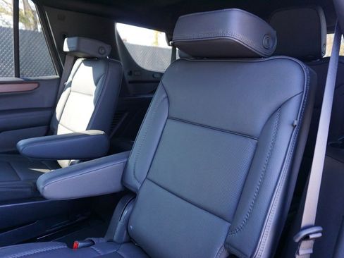 Used 2025 GMC Yukon Denali image 13