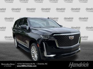 Used 2022 Cadillac Escalade Luxury w/ LPO, Illumination Package AWD/4WD video 1