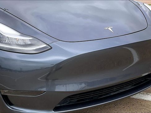Used 2021 Tesla Model Y Long Range AWD/4WD image 33