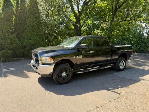 Used 2017 RAM 2500 SLT AWD/4WD image 4