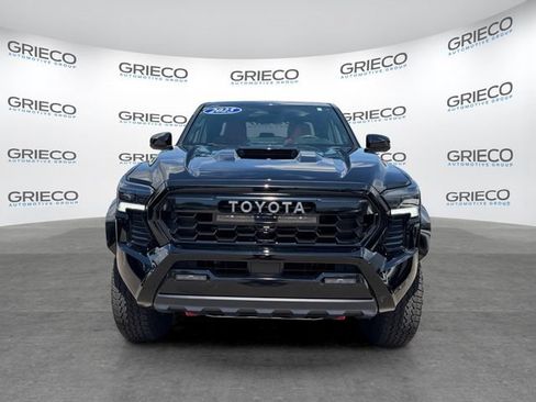 Used 2025 Toyota Tacoma TRD Pro AWD/4WD image 2