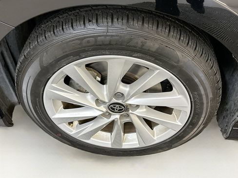 Used 2024 Toyota Camry LE image 11