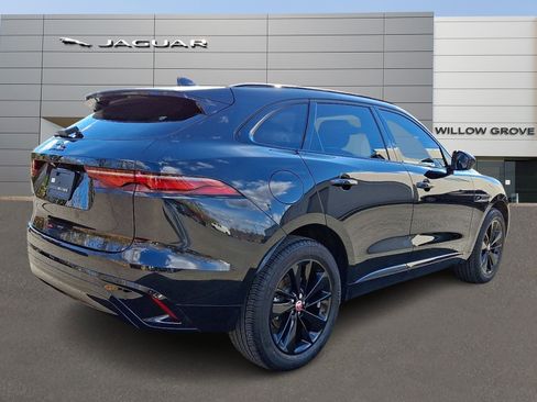 Used 2022 Jaguar F-PACE S image 2