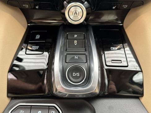 Used 2024 Acura MDX SH-AWD w/ Technology Package image 16