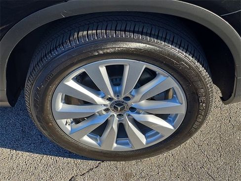 Used 2020 Mercedes-Benz GLC 300 image 7