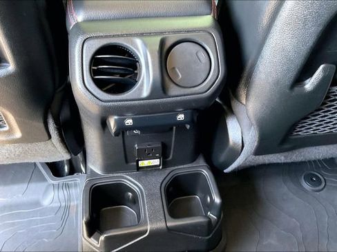 Used 2023 Jeep Gladiator Rubicon w/ Cold Weather Group AWD/4WD image 32