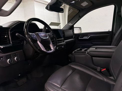 Used 2025 GMC Sierra 1500 SLT RWD image 6