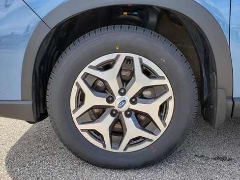 Used 2021 Subaru Forester Premium AWD/4WD image 27