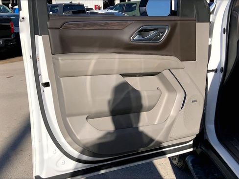 Used 2021 Chevrolet Tahoe Z71 w/ Z71 Signature Package image 20