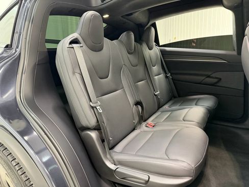 Used 2024 Tesla Model X image 22