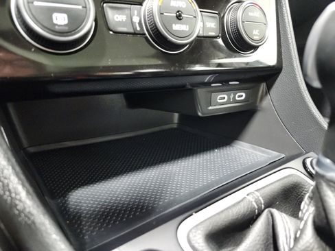 Used 2023 Volkswagen Jetta SE FWD image 21