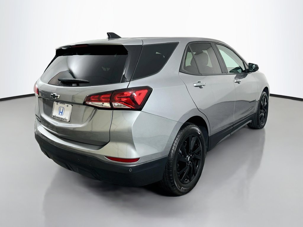 Used 2024 Chevrolet Equinox LS w/ LS Convenience Package FWD image 5