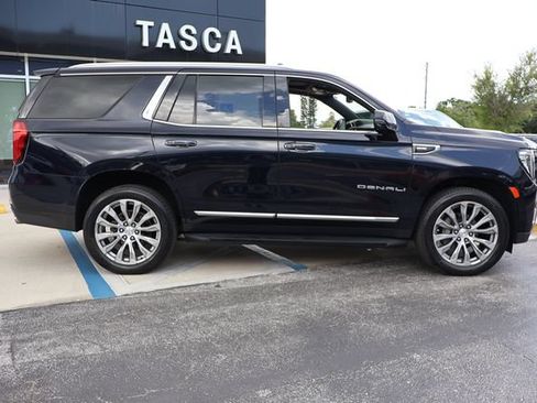 Used 2021 GMC Yukon Denali AWD/4WD image 9
