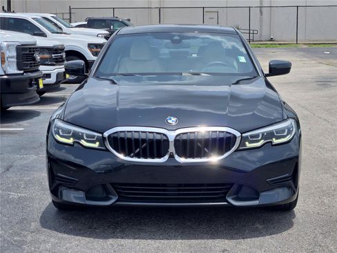 Used 2021 BMW 330i Sedan w/ Premium Package RWD image 2
