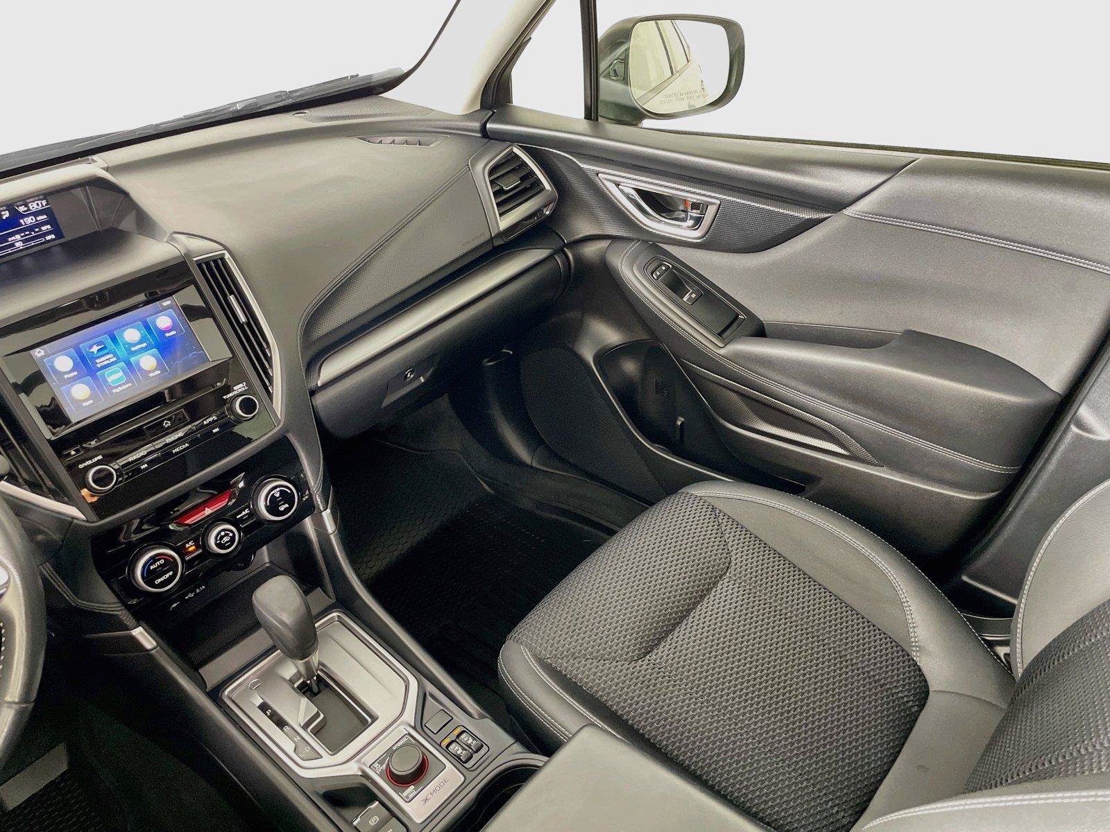 Used 2020 Subaru Forester Premium AWD/4WD image 25