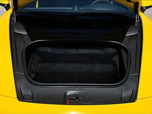 Certified 2024 Porsche 911 Carrera GTS RWD image 23