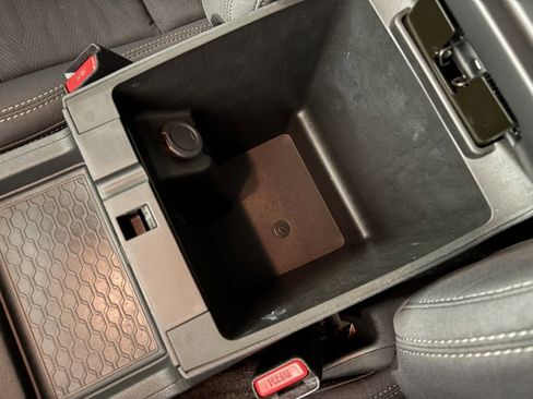 Used 2022 Nissan Frontier SV image 29