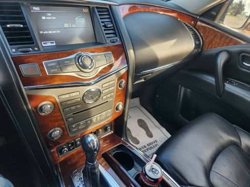 Used 2017 INFINITI QX80 4WD image 30