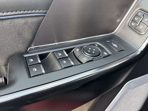 New 2026 Ford F250 Platinum w/ FX4 Off-Road Package image 17