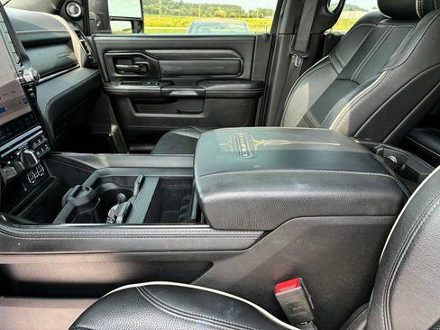 Used 2023 RAM 2500 Limited AWD/4WD image 18