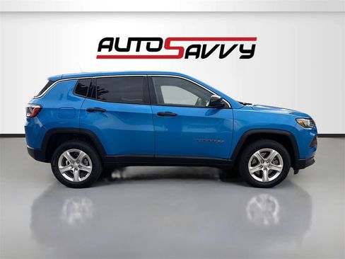 Used 2024 Jeep Compass Sport image 8