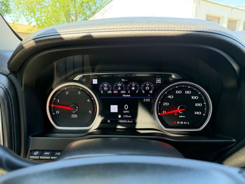 Used 2022 Chevrolet Silverado 2500 LTZ w/ LTZ Plus Package AWD/4WD image 16