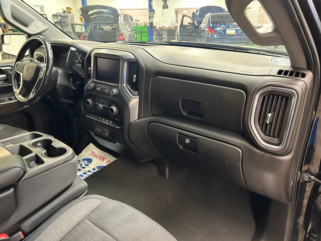 Used 2021 Chevrolet Silverado 1500 RST w/ Bed Protection Package AWD/4WD image 16