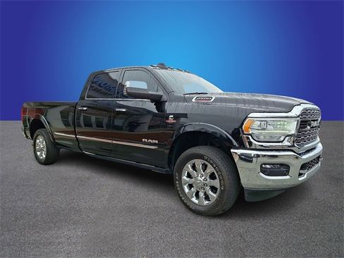 Used 2022 RAM 2500 Limited image 3