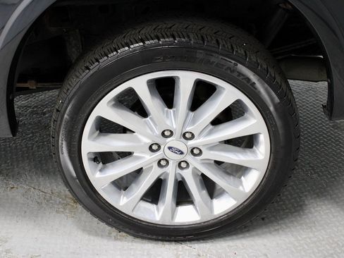 Certified 2019 Ford F150 Limited image 20