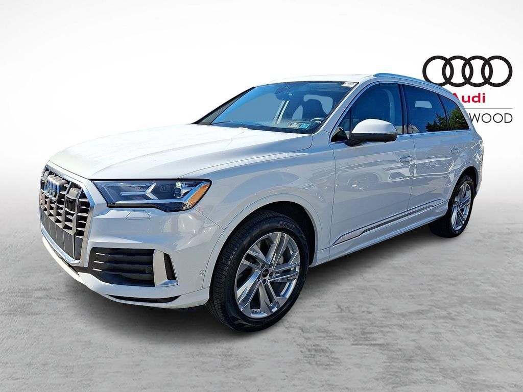 Used 2023 Audi Q7 2.0T Premium Plus w/ Convenience Package AWD/4WD image 3