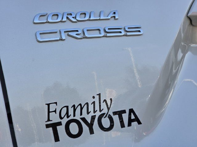 Certified 2026 Toyota Corolla Cross L FWD image 9