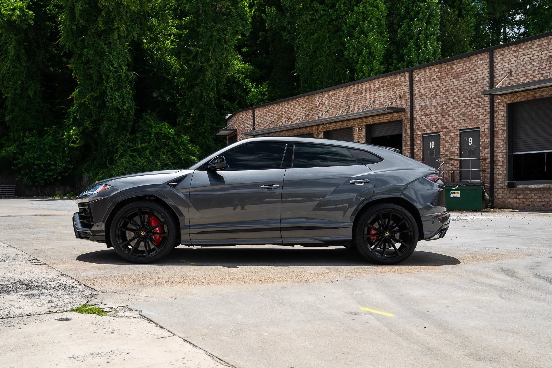 Used 2020 Lamborghini Urus AWD/4WD image 5